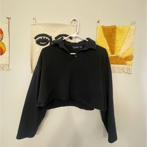 Glassons black cropped collared top. Size XS, Condition is like new.